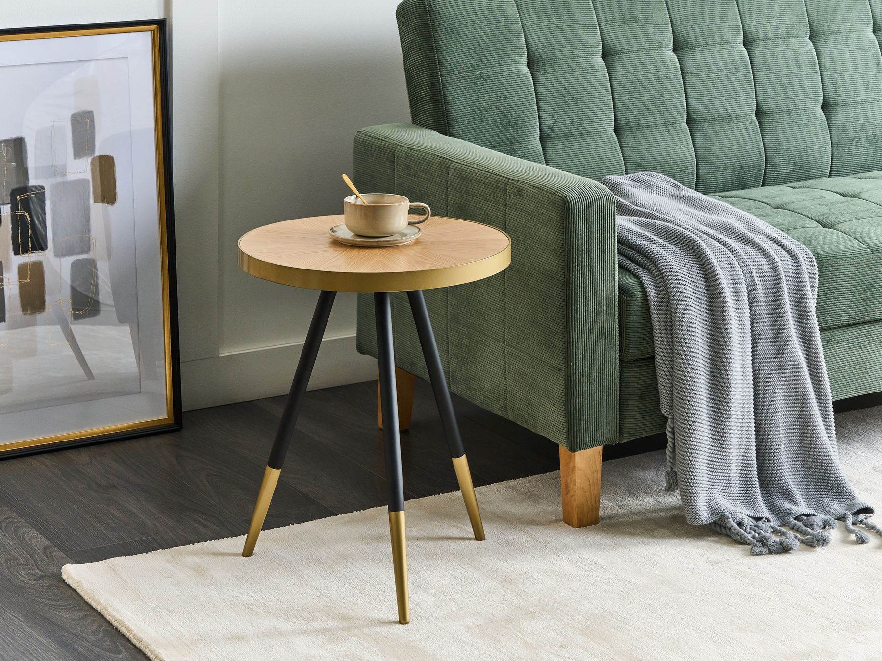 Table d'appoint en bois clair avec pieds dorés D44cmxH55cm DIVARLI
