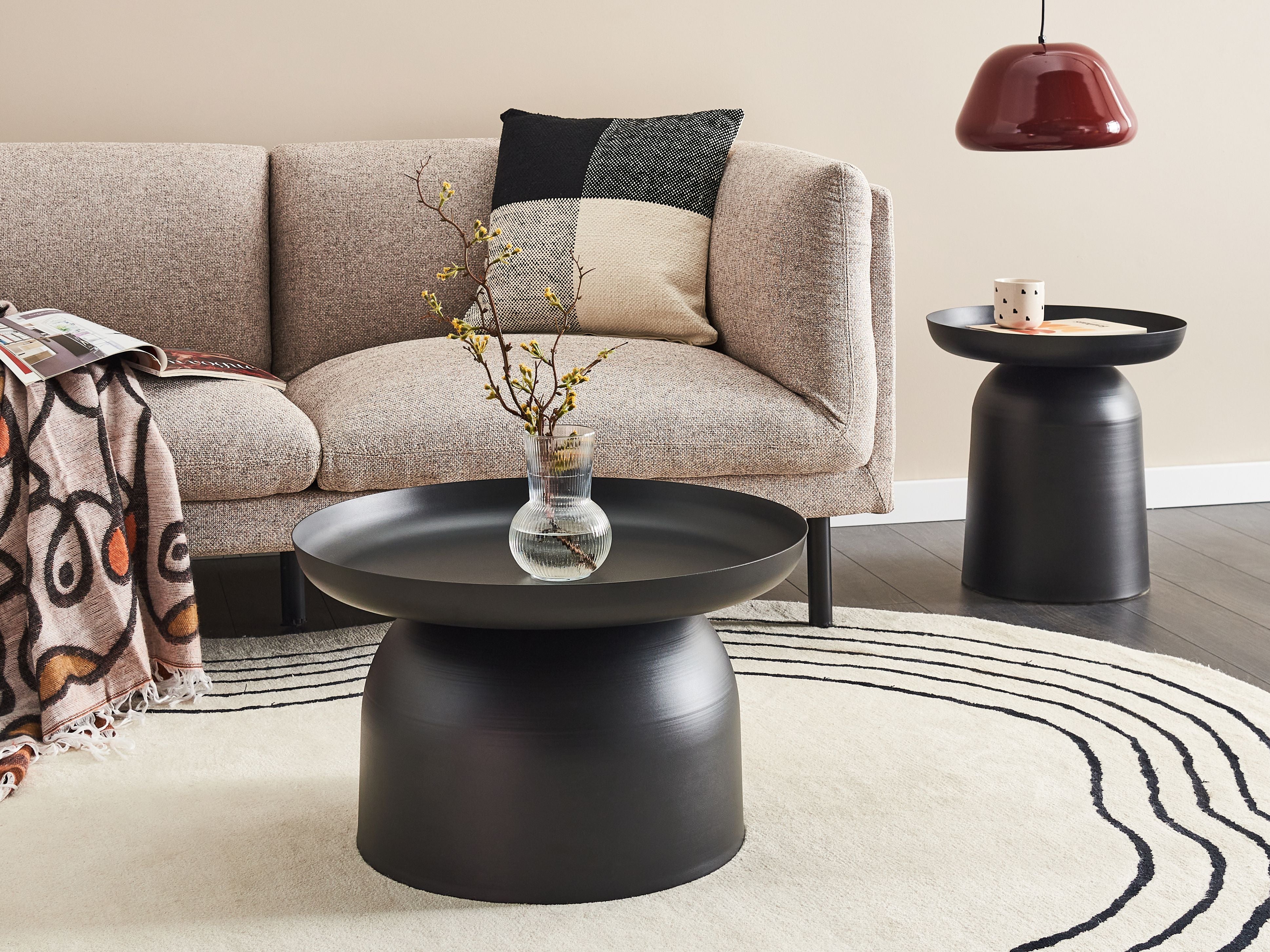 Table basse en Métal Noir L60cmxl60cmxH36cm PETRINI