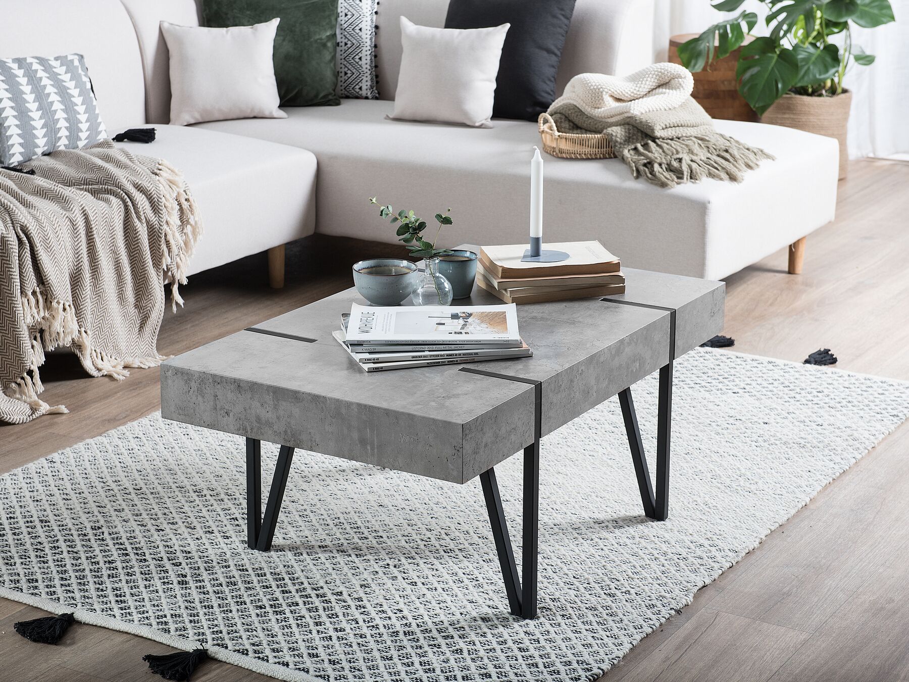 Table basse effet béton Gris et Métal Noir L100cmxl60cmxH43cm NEWFIELD