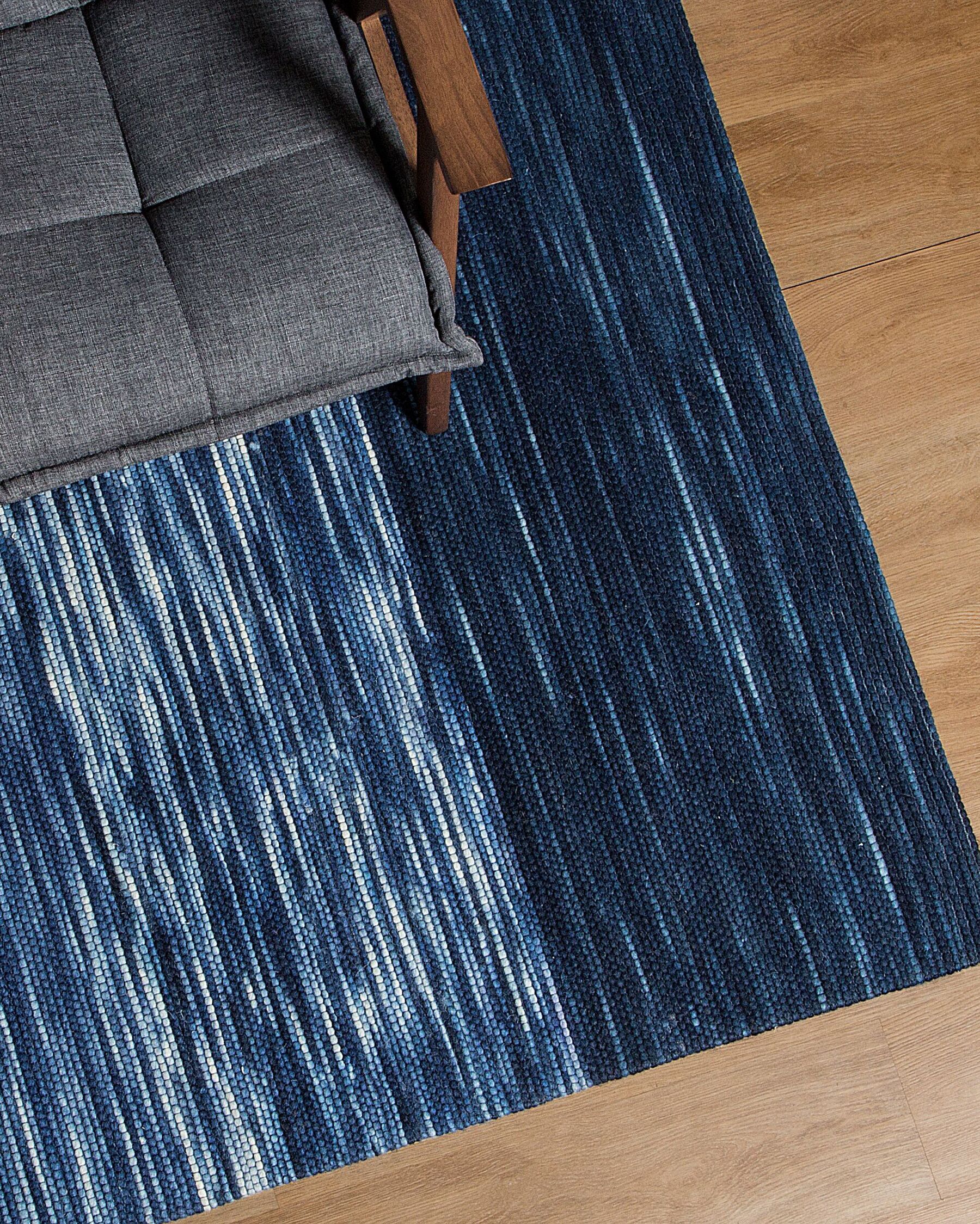 Tapis en Laine Dégradé de Bleu l140cmxL200cm OCEANE